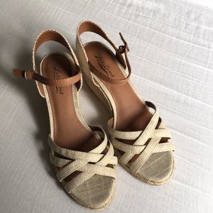 Lucky Brand Wedge Sandals